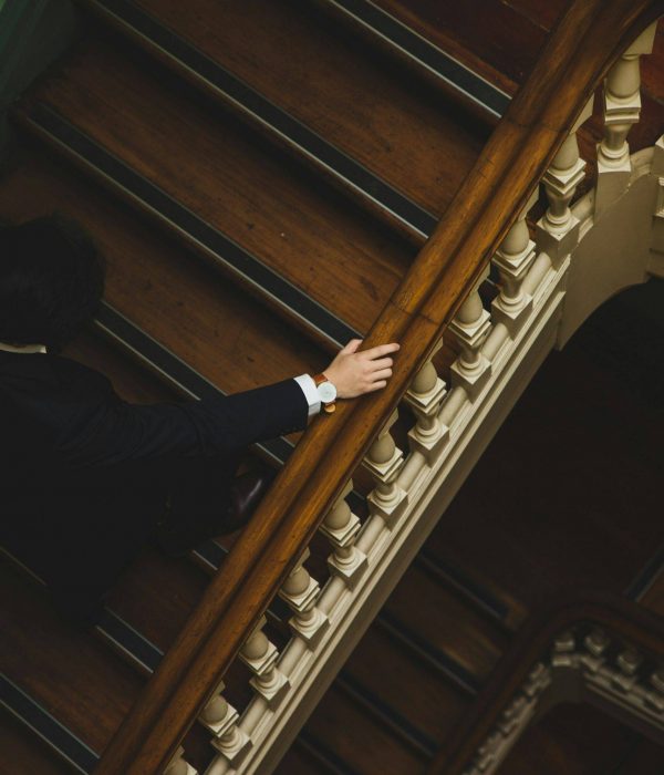 hunters-race-MQwdj_ZyJAk-unsplash